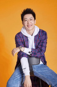 Zeyuan Guan