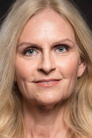 Jennifer Emett