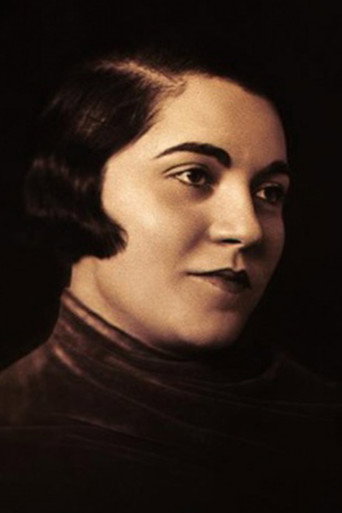 Элла Гомбасёги