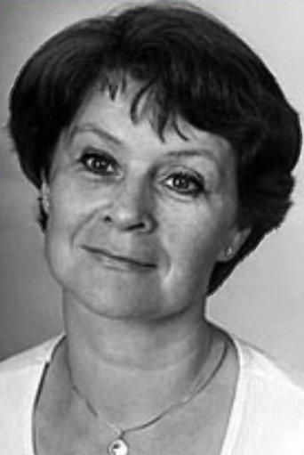 Анна Жарова