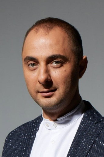 Демис Карибов
