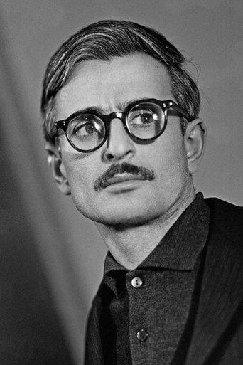 Марле́н Марты́нович Хуци́ев