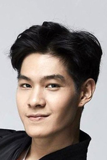 กษิดิ์เดช หงส์ลดารมภ์