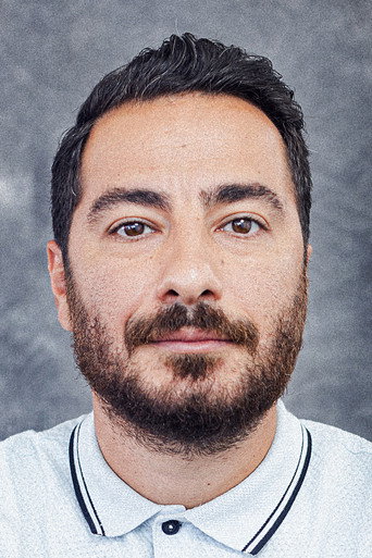 نوید محمدزاده