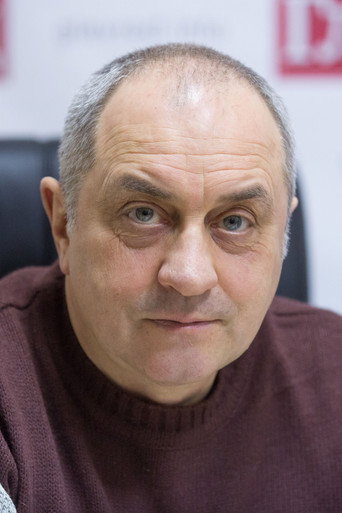 В. Андриенко