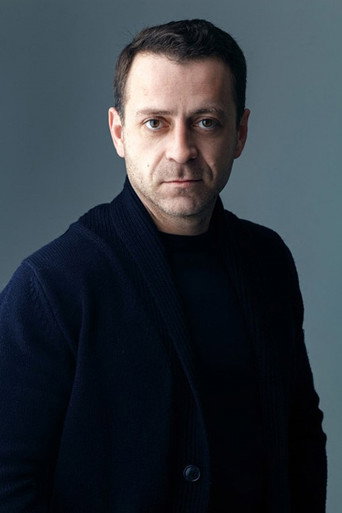 Александр Эсмурзиев